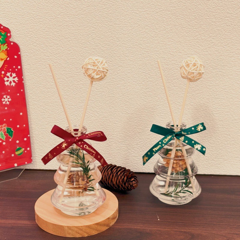 Home Fragrance Reeds - 100 ml Weihnachtsbaum-Diffusoröle mit flammenlosem Schilfrohr,